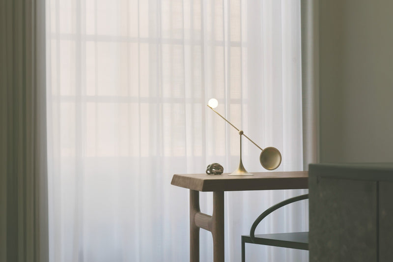 Ovo Preview: The Award-Winning Portable Desk Lamp