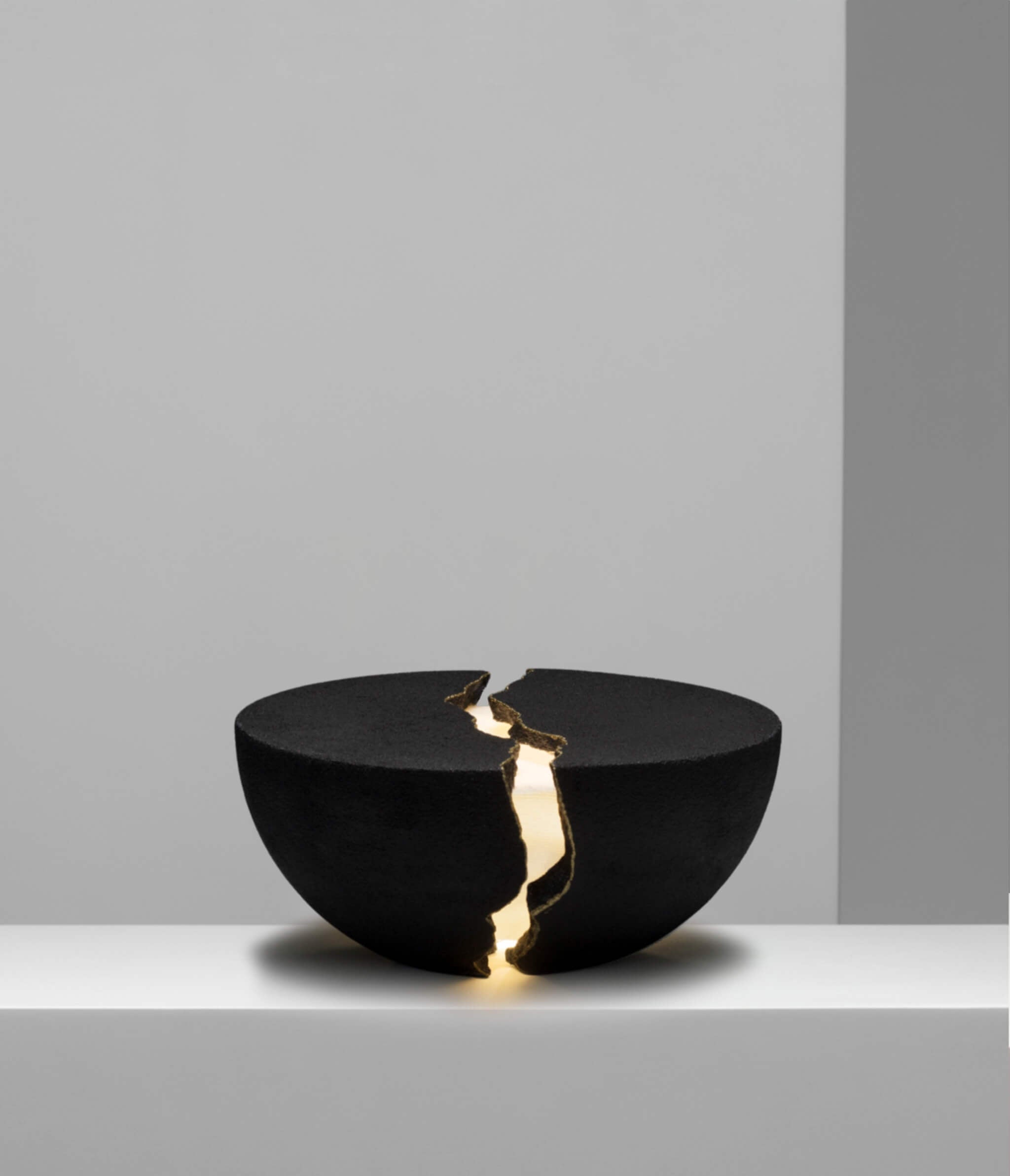 Lumio Teno lava black speaker
