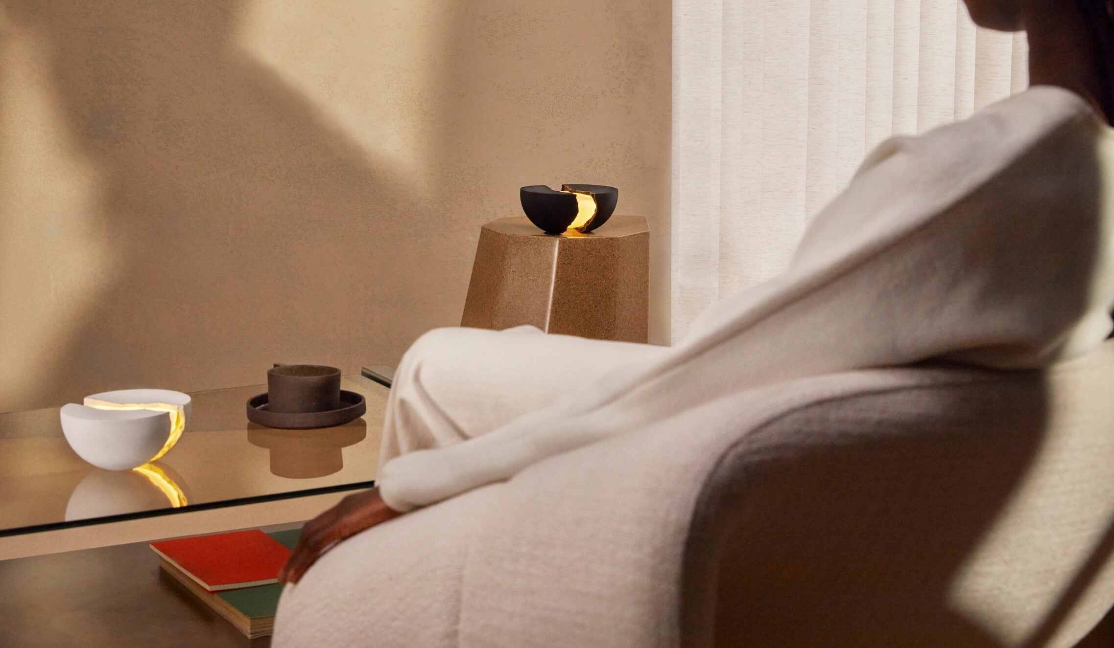 Sculptural Bluetooth speaker and light | Teno | Lumio